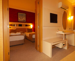 Lycus River Termal Otel 5*