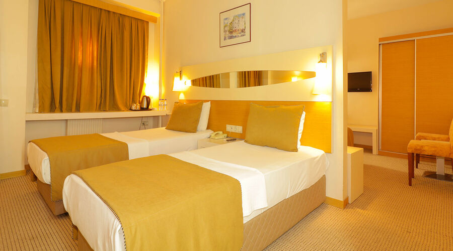 Lycus River Termal Otel 5*