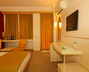 Lycus River Termal Otel 5*