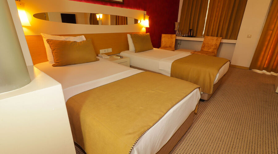 Lycus River Termal Otel 5*