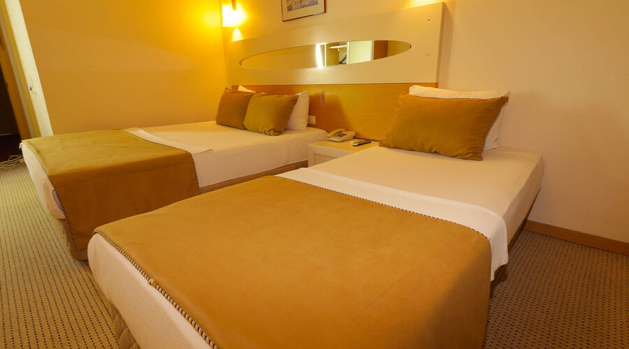 Lycus River Termal Otel 5*