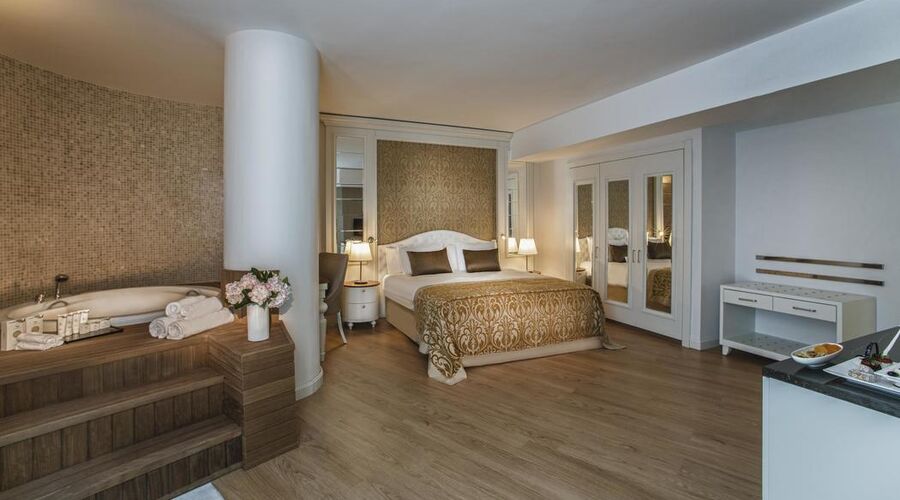 Aska Lara Resort & Spa 5*