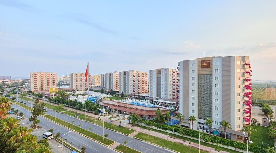 Grand Park Lara  4*