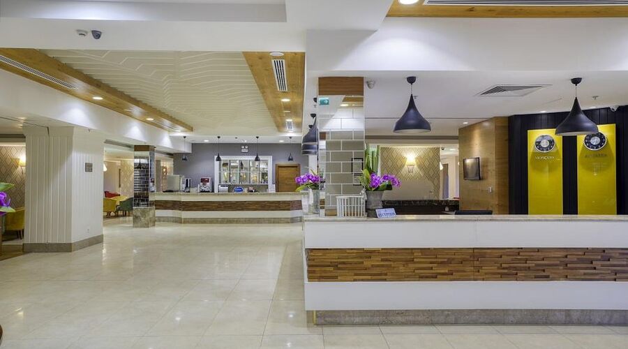 Grand Park Lara  4*