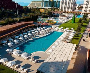 Grand Park Lara  4*