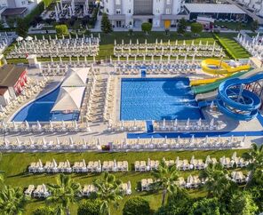 Grand Park Lara  4*