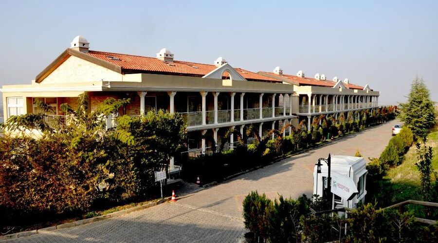 Lidya Sardes Termal Hotel Spa 4*