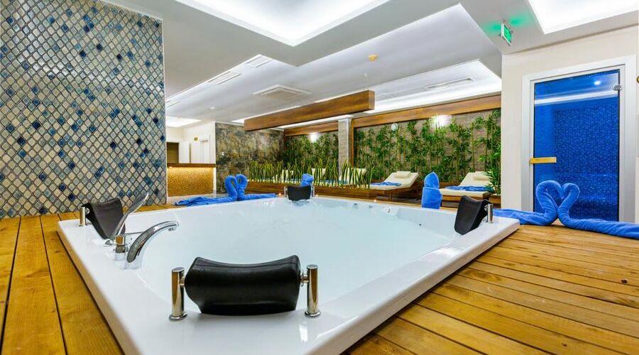 Algora Halal Hotel 5*