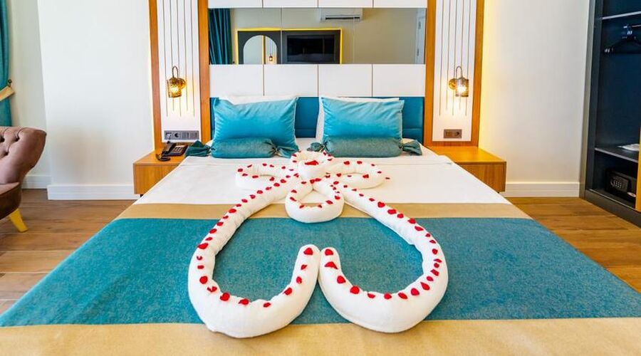 Algora Halal Hotel 5*