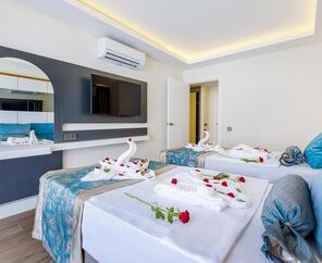 Algora Halal Hotel 5*