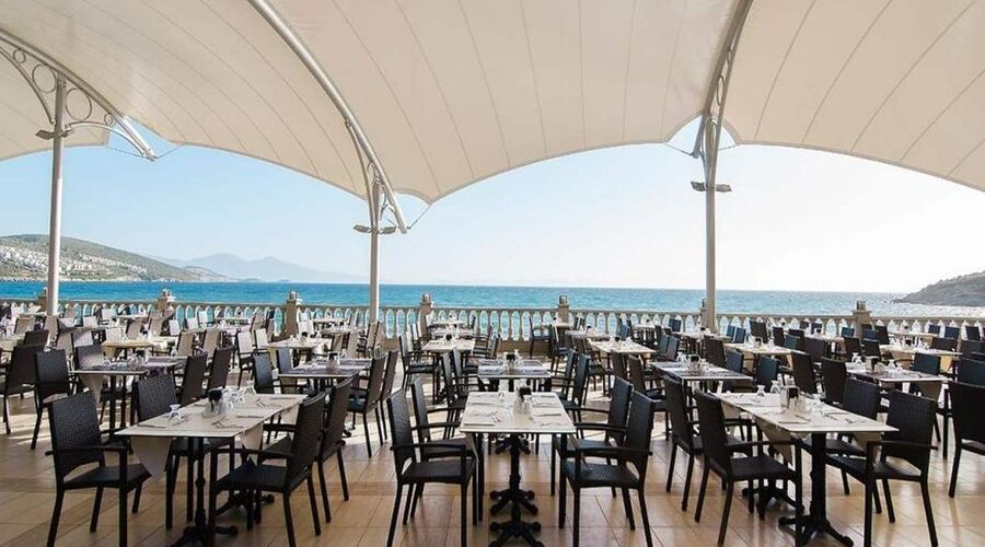 Tusan Beach Resort 5*