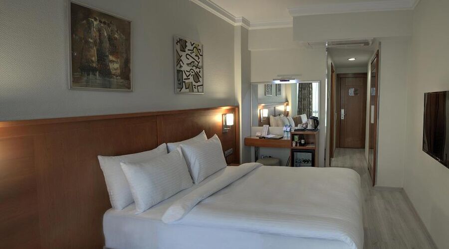 Orka Royal Hotel & SPA 4*