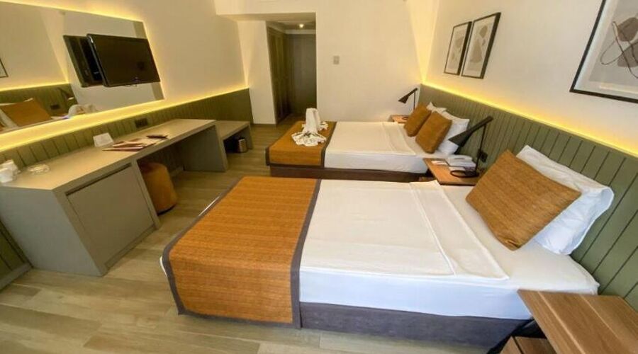 Queens Park Göynük 5*