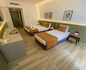 Queens Park Göynük 5*