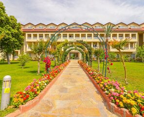 Queens Park Le Jardin 5*