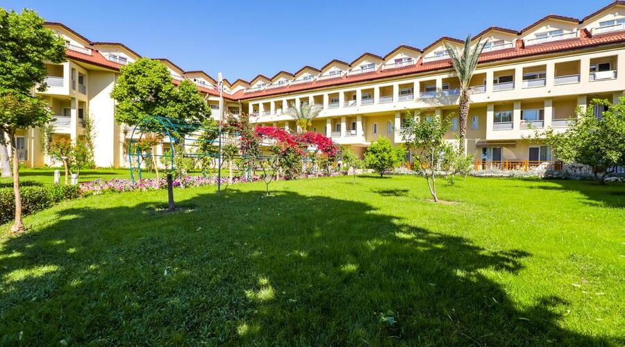Queens Park Le Jardin 5*