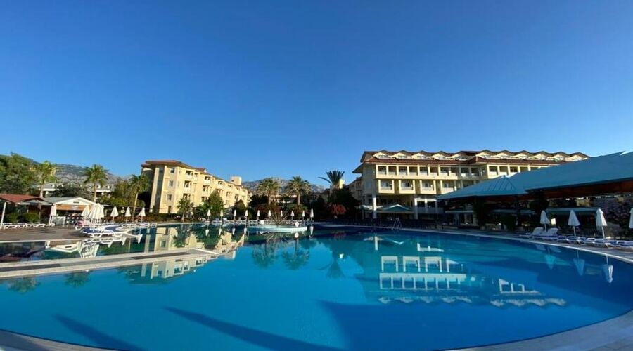 Queens Park Le Jardin 5*