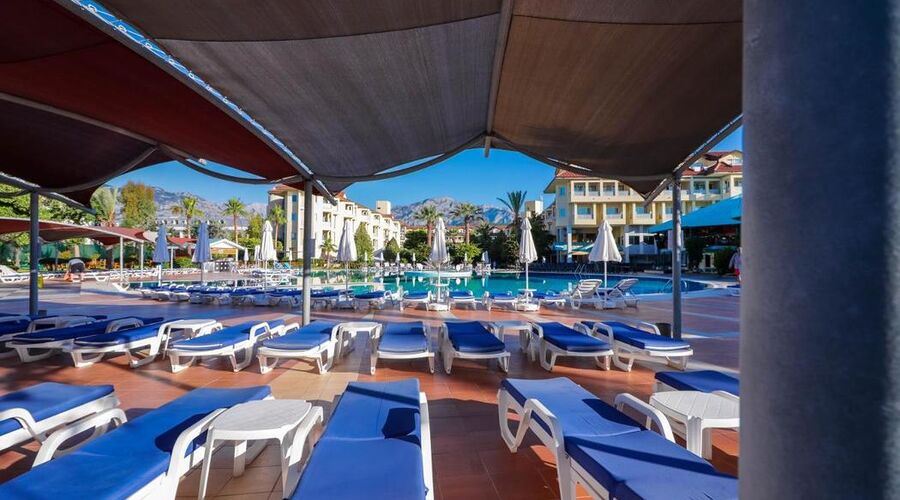 Queens Park Le Jardin 5*