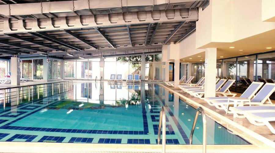 Queens Park Le Jardin 5*