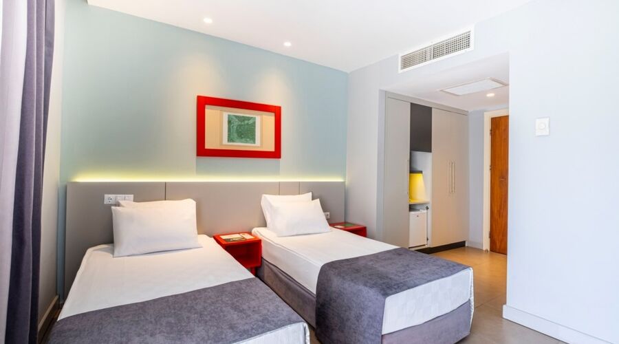 Queens Park Le Jardin 5*