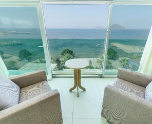 Dragut Point North Hotel  3*