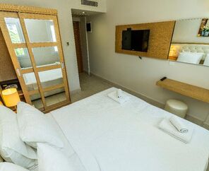 Dragut Point North Hotel  3*