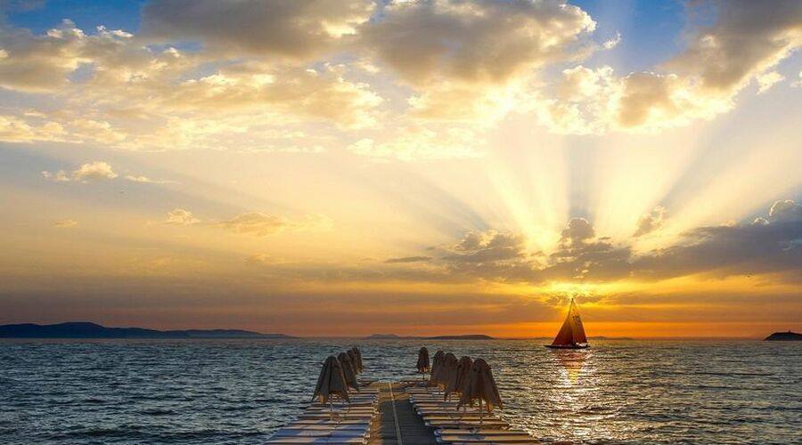 Dragut Point North Hotel  3*