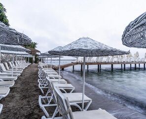 Dragut Point North Hotel  3*