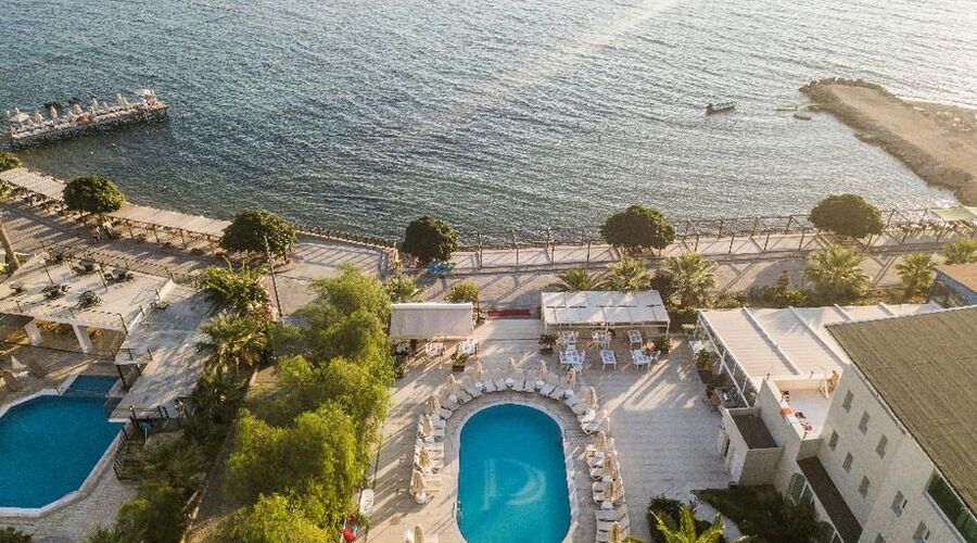 Dragut Point North Hotel  3*