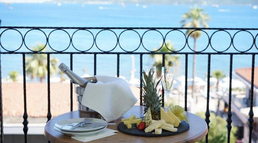 Aurasia Sea Side 3*