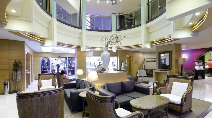 Grand Cettia Hotel 5*