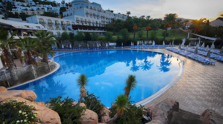 Yasmin Bodrum Resort 5*