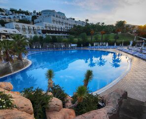 Yasmin Bodrum Resort 5*