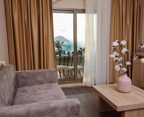 Yasmin Bodrum Resort 5*