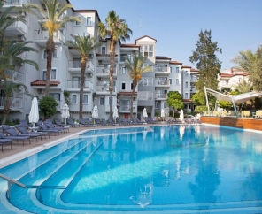 Paloma Marina Suites