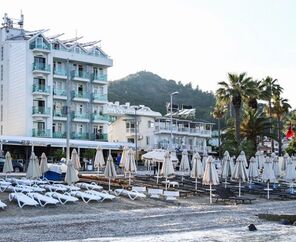 B&B Yüzbaşı Beach Hotel 3*