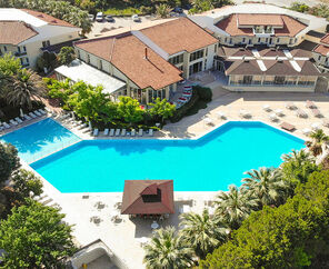 Lycus River Termal Otel 5*