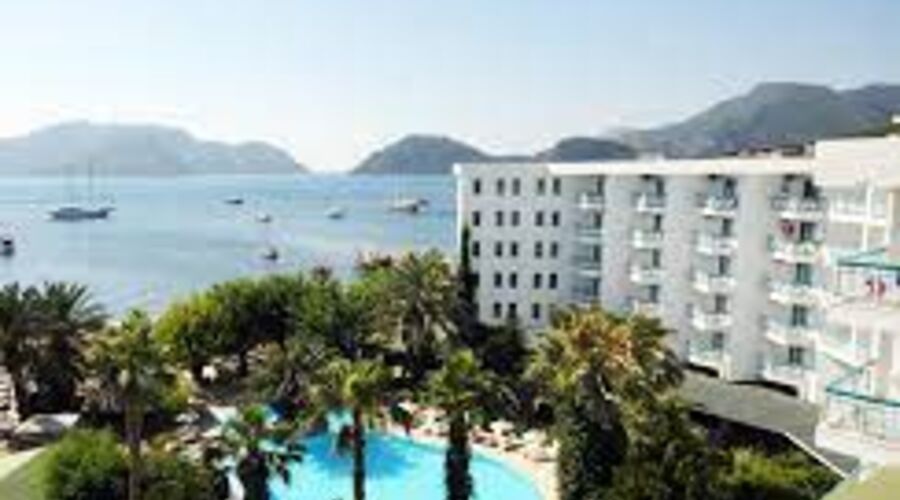 Tropical Beach Otel 4*