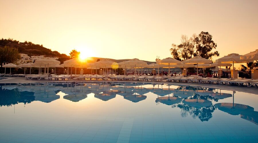 Salmakis Resort & Spa Hotel 5*