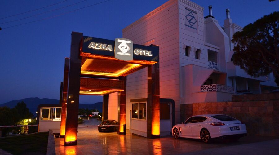 Azka Hotel  5*