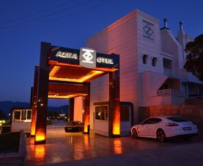 Azka Hotel  5*