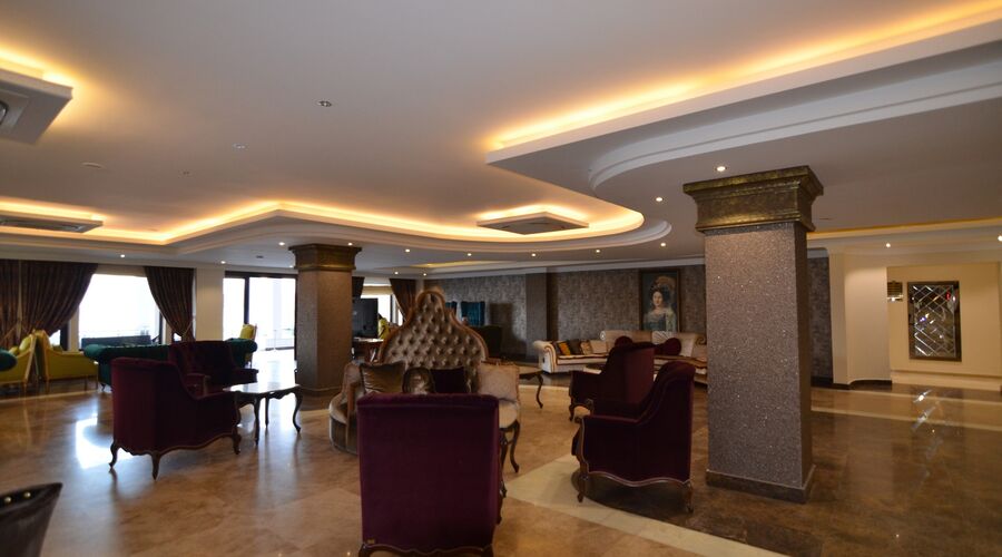 Azka Hotel  5*