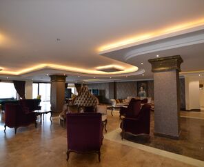 Azka Hotel  5*