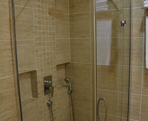 Azka Hotel  5*