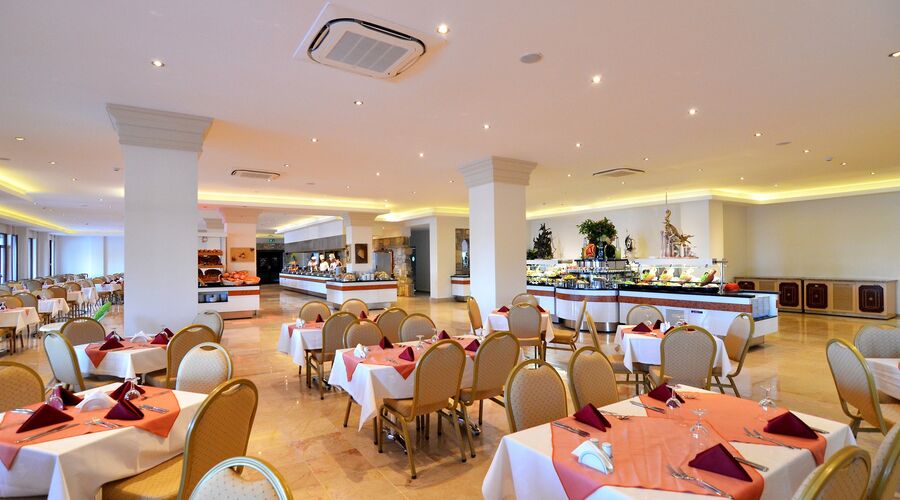 Azka Hotel  5*