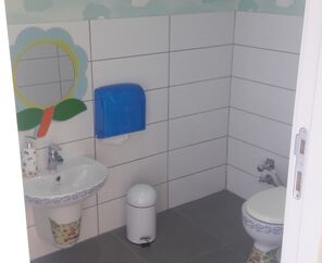 Azka Hotel  5*