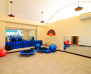 Azka Hotel  5*