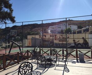 Azka Hotel  5*