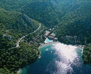 Hillside Beach Club