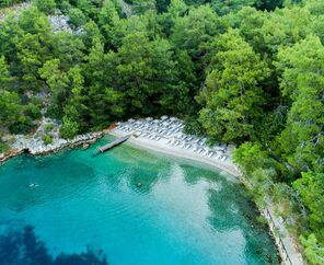 Hillside Beach Club